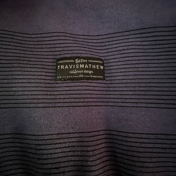 Travis Mathew’s golf pullover lightweight jacket - Picture 2 of 7